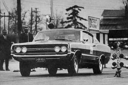 Detroit Dragway - 1968 FROM RON GROSS